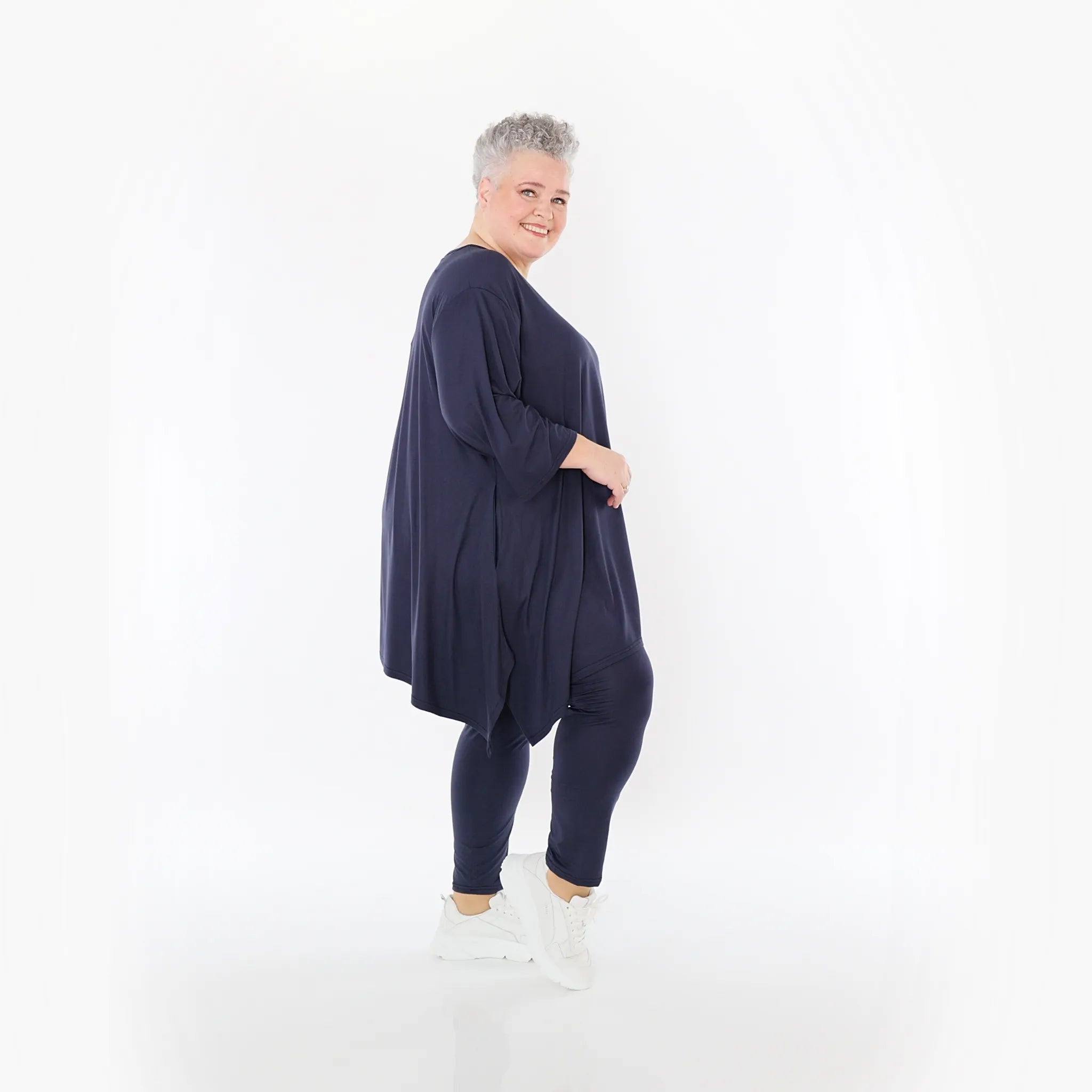  A-Form Bigshirt von AKH Fashion aus Viskose, 1233.01019, Marine, Ausgefallen, Zeitlos, Schick