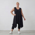 Ärmelloses Top in tiefem Schwarz aus fließendem Viskosejersey mit leicht schwingendem Saum