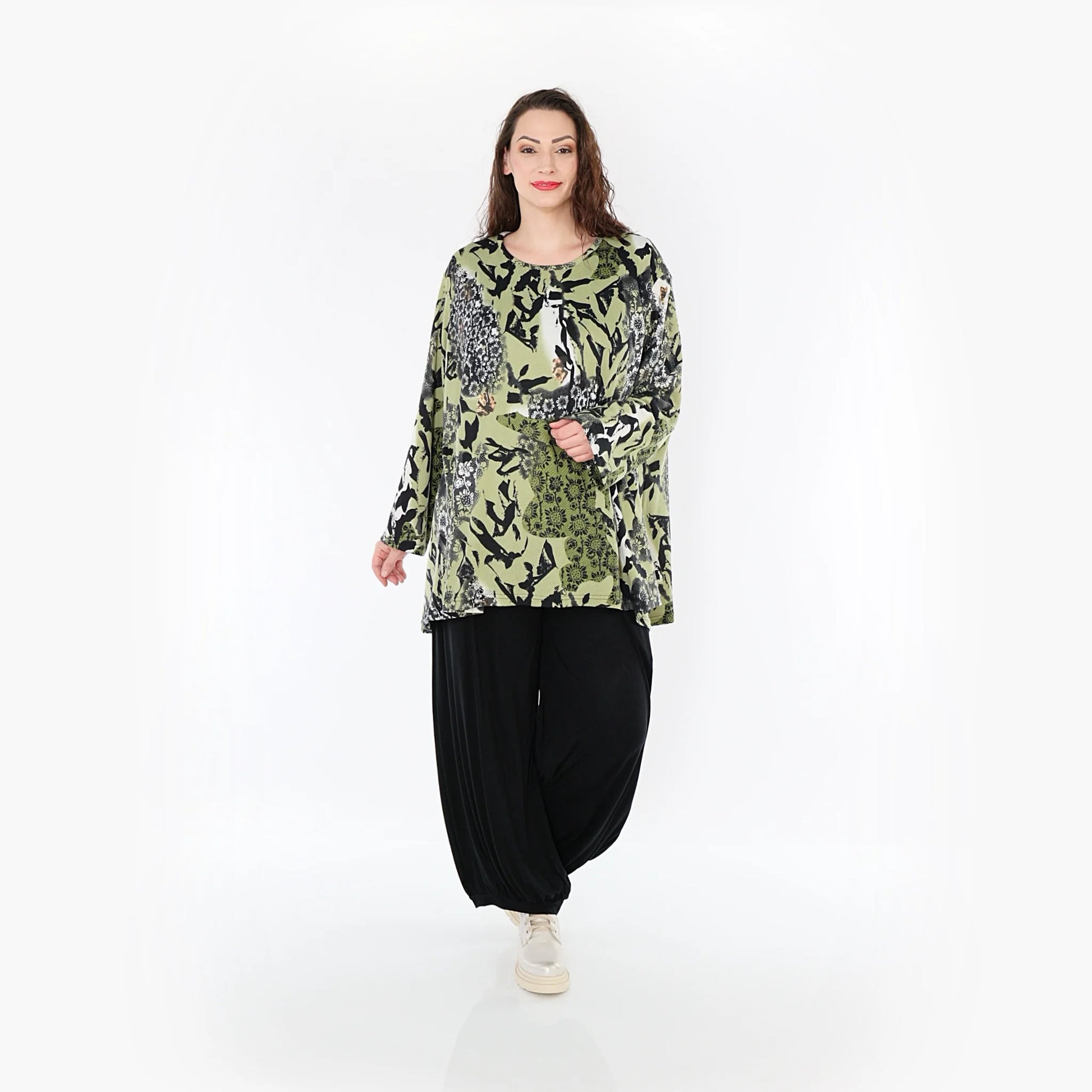  A-Form Bigshirt von AKH Fashion aus Viskose, 1395.00593, Olive-Schwarz-Weiß, Blumen, Schick