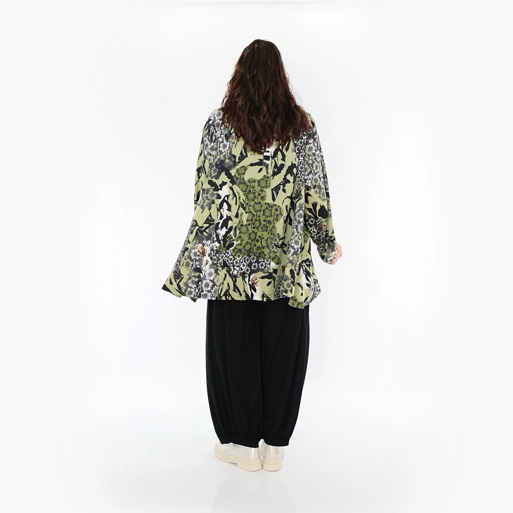  A-Form Bigshirt von AKH Fashion aus Viskose, 1395.00593, Olive-Schwarz-Weiß, Blumen, Schick