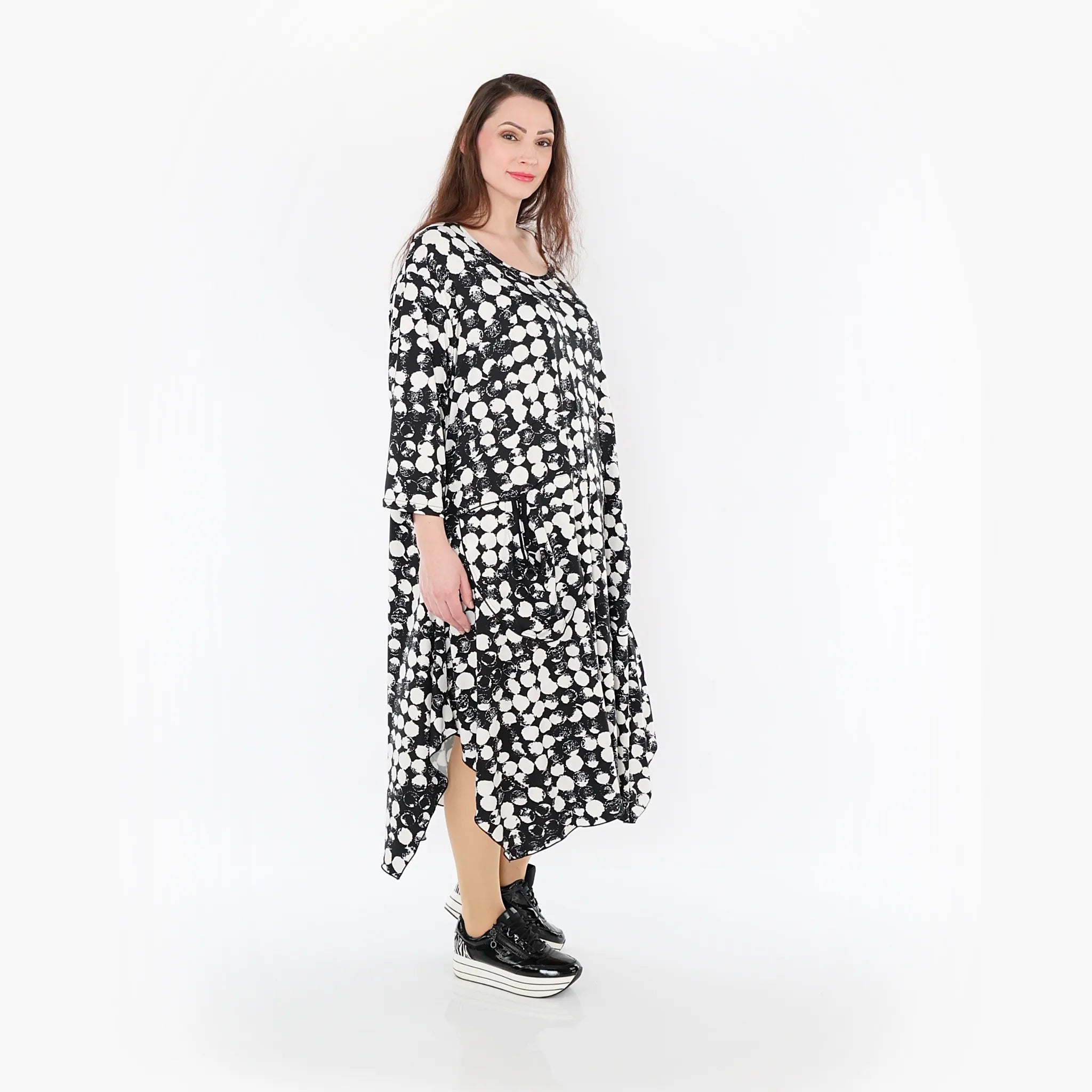  Ballonkleid von AKH Fashion aus Materialmix, 1433.06025, Schwarz/Weiß, Schick, Modern