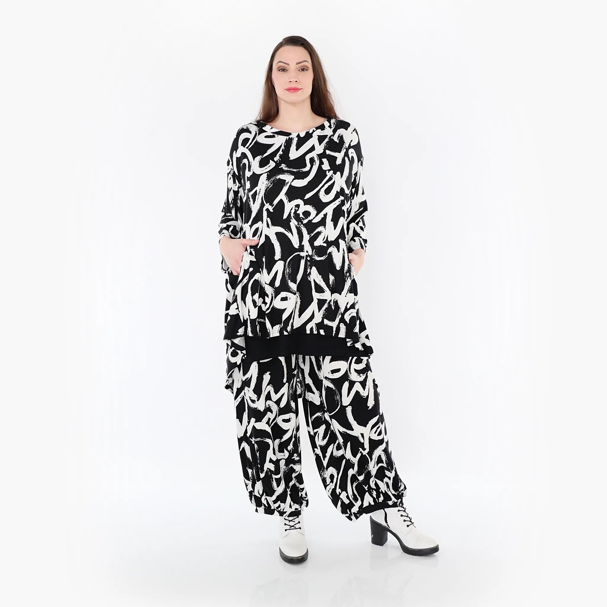  AKH Fashion Shirt in Vokuhila-Form, aus Viskose, 1434.07028, Schwarz/Weiß, Schick, Modern