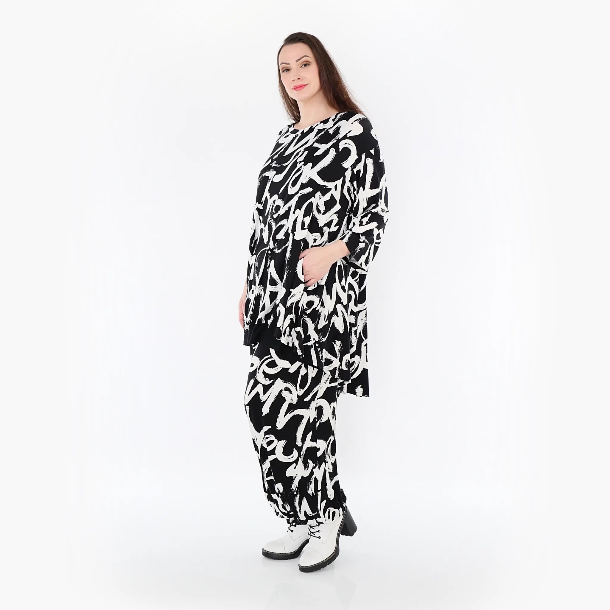  AKH Fashion Shirt in Vokuhila-Form, aus Viskose, 1434.07028, Schwarz/Weiß, Schick, Modern