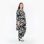  AKH Fashion Shirt in Vokuhila-Form, aus Viskose, 1434.07028, Schwarz/Weiß, Schick, Modern