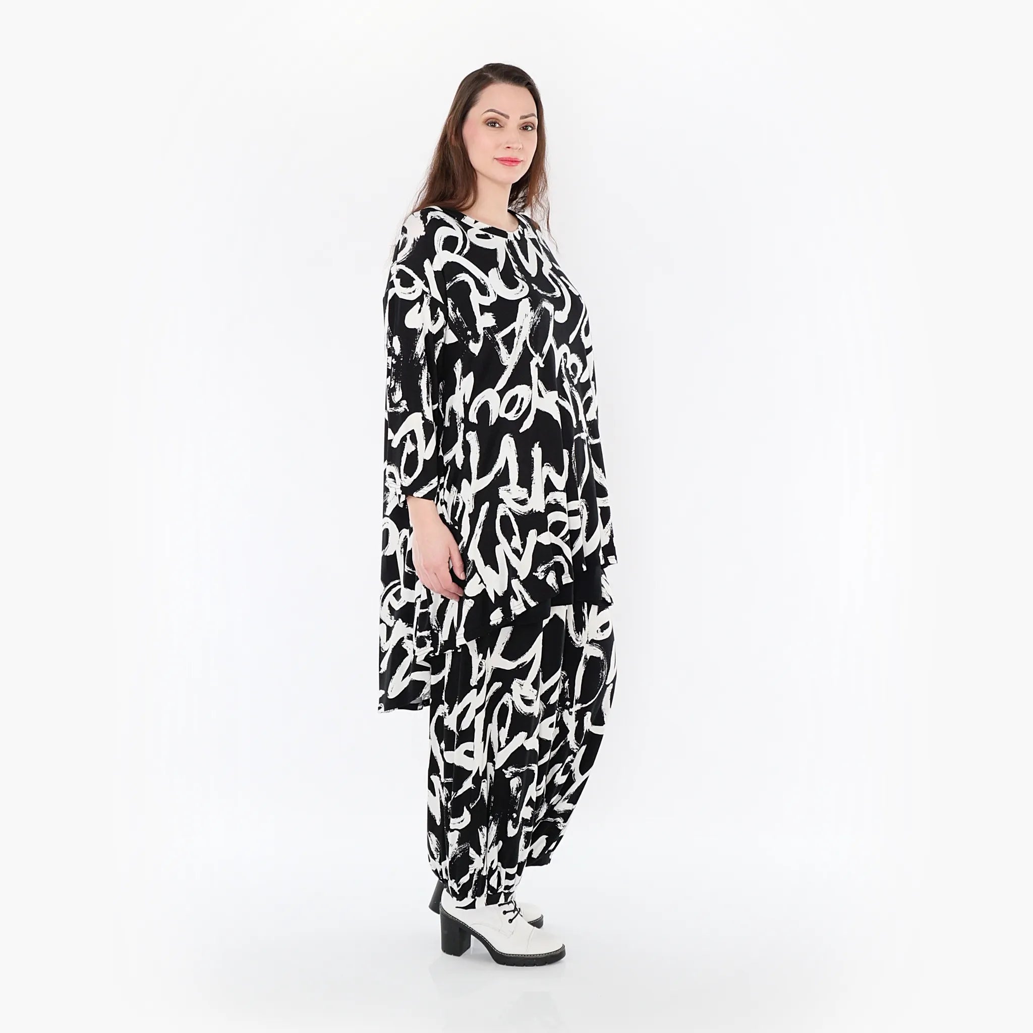  AKH Fashion Shirt in Vokuhila-Form, aus Viskose, 1434.07028, Schwarz/Weiß, Schick, Modern