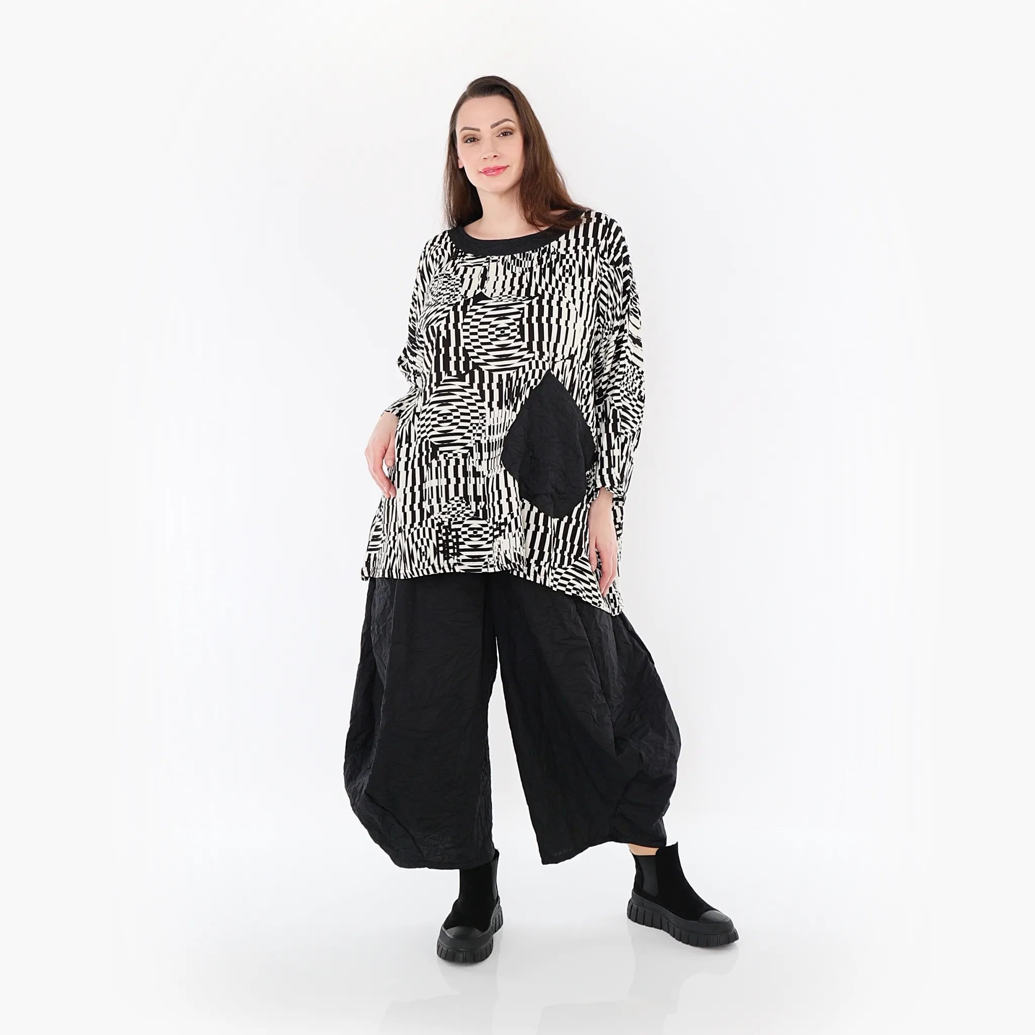  A-Form Bigshirt von AKH Fashion aus Rayon, 1445.07037, Ecru/Schwarz, Grafik, Schick, Modern