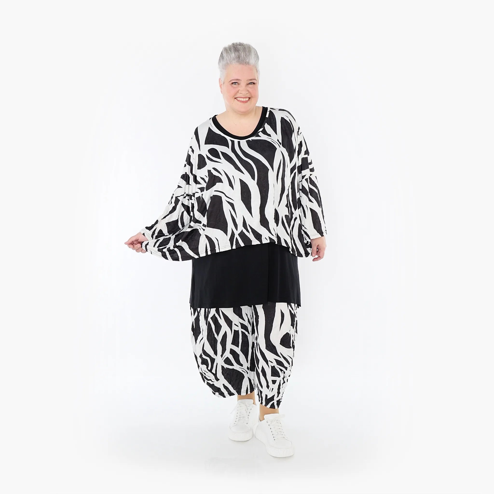  AKH Fashion Bigshirt in kastiger Form, aus Viskose, 1460.03018, Schwarz/Weiß, Zebra, Schick