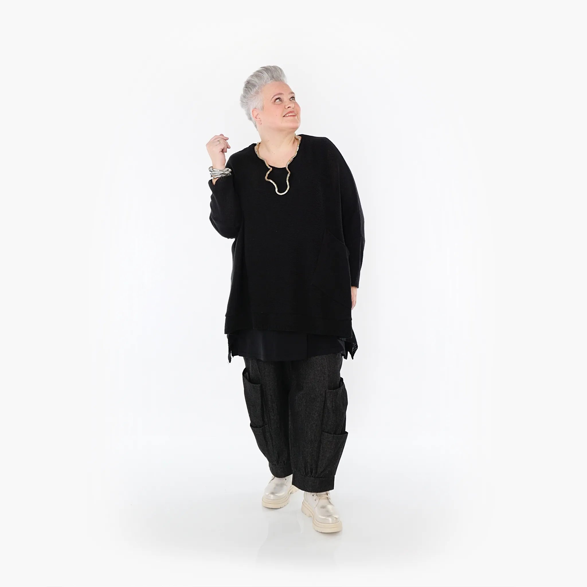  AKH Fashion Bigshirt in Glocken-Form, aus Baumwolle, 1110.02307, Schwarz, Ausgefallen, Schick