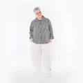 AKH Fashion Bluse in gerundeter Form, aus Baumwolle, 1472.07062, Anthrazit/Weiß, Streifen