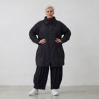 Zeitloser schwarzer Vokuhilamantel im Lagenlook leicht weich leger und ausgefallen modern