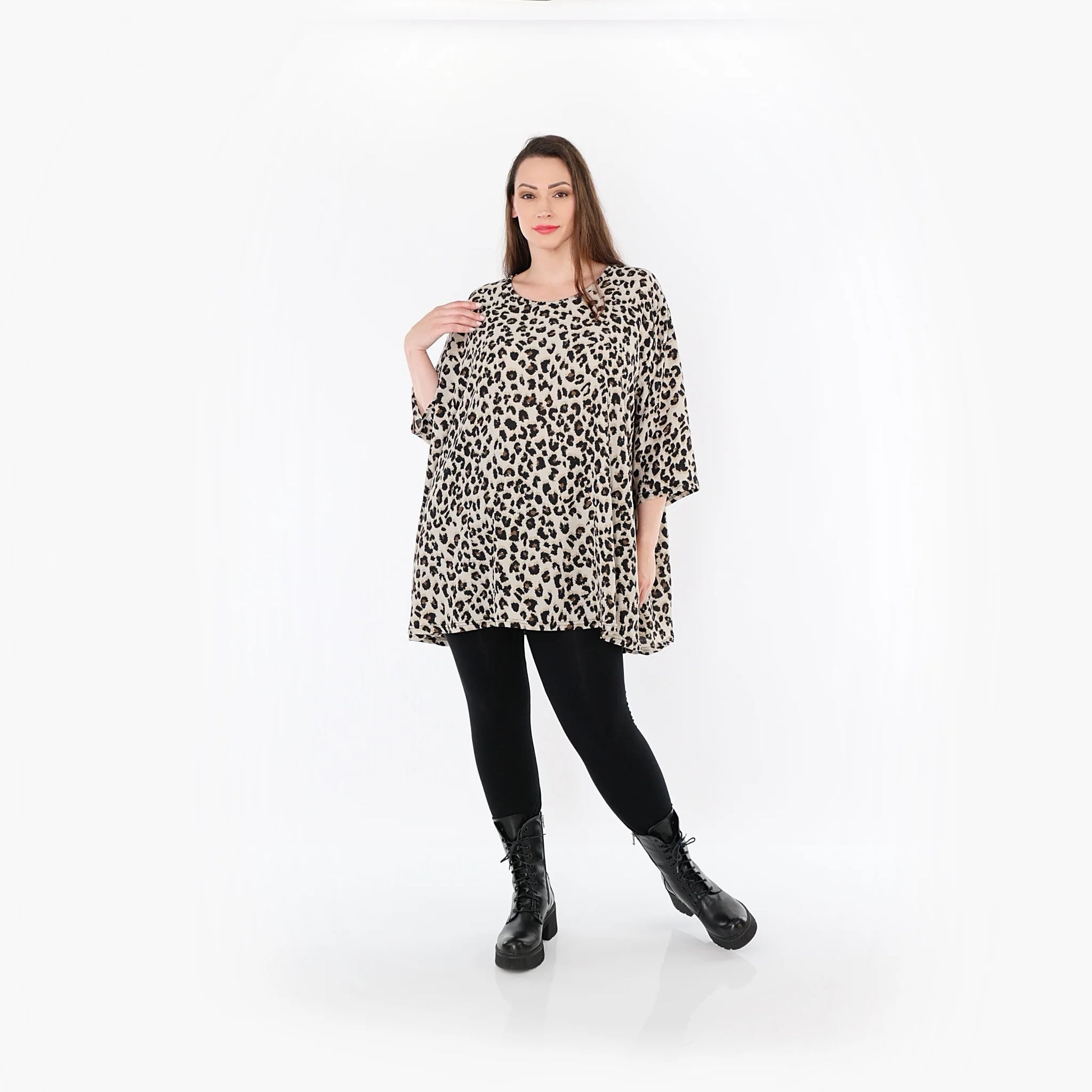  A-Form Bigshirt von AKH Fashion aus Materialmix, 1496.00593, Beige/Schwarz/Cognac, Leopard