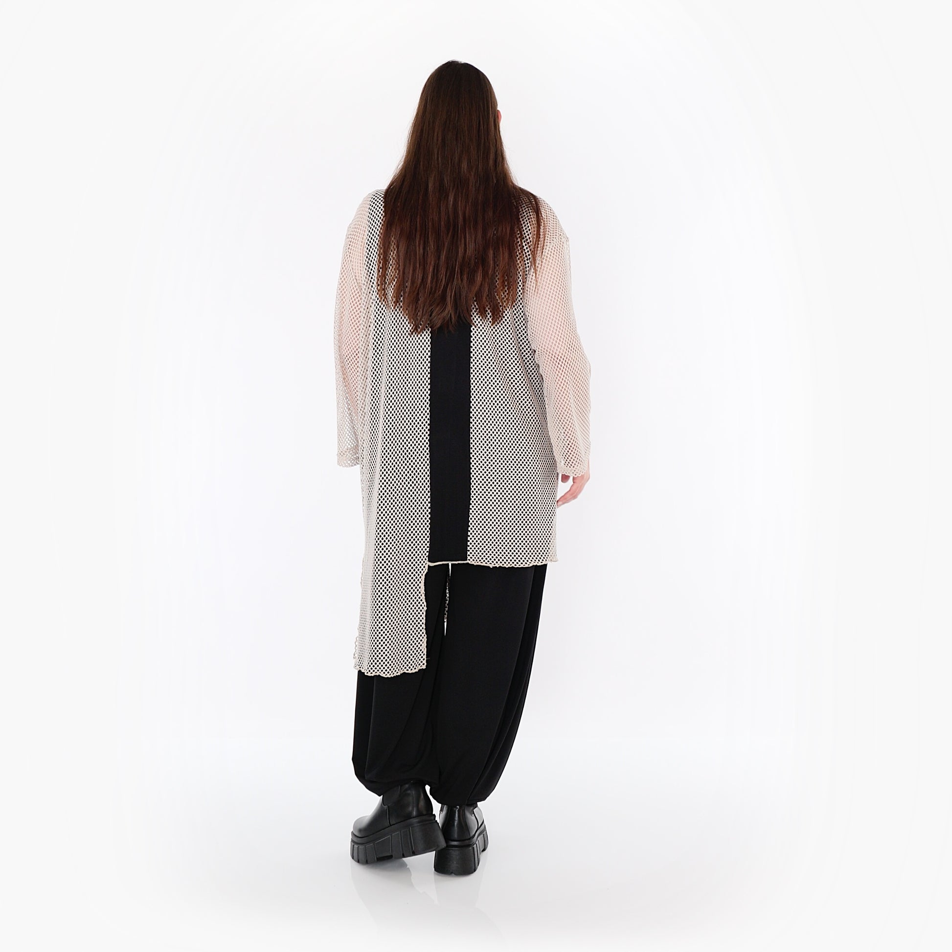  AKH Fashion Bluse in asymmetrischer Form, aus Baumwolle, 1500.07101, Beige/Schwarz, Schick