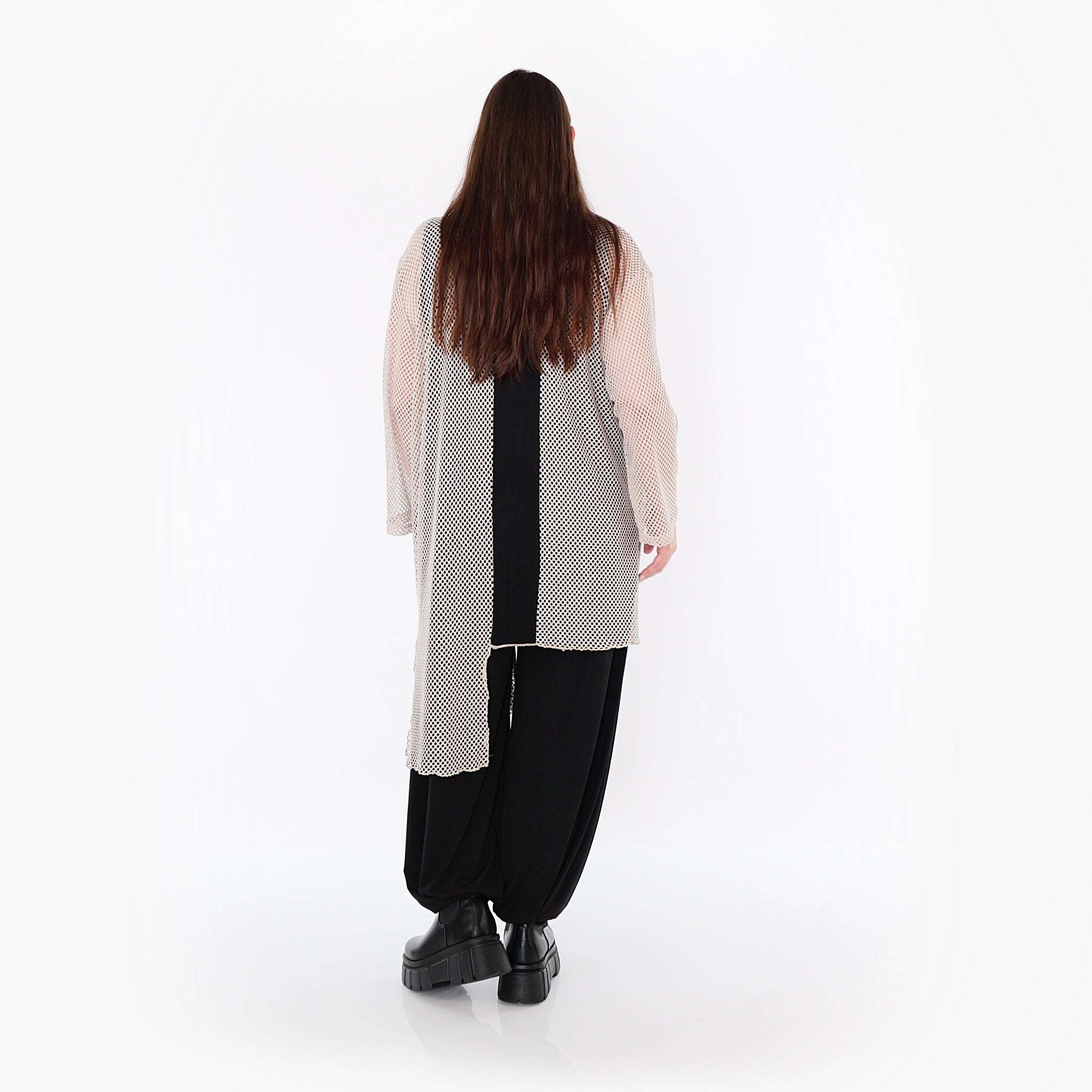  AKH Fashion Bluse in asymmetrischer Form, aus Baumwolle, 1500.07101, Beige/Schwarz, Schick