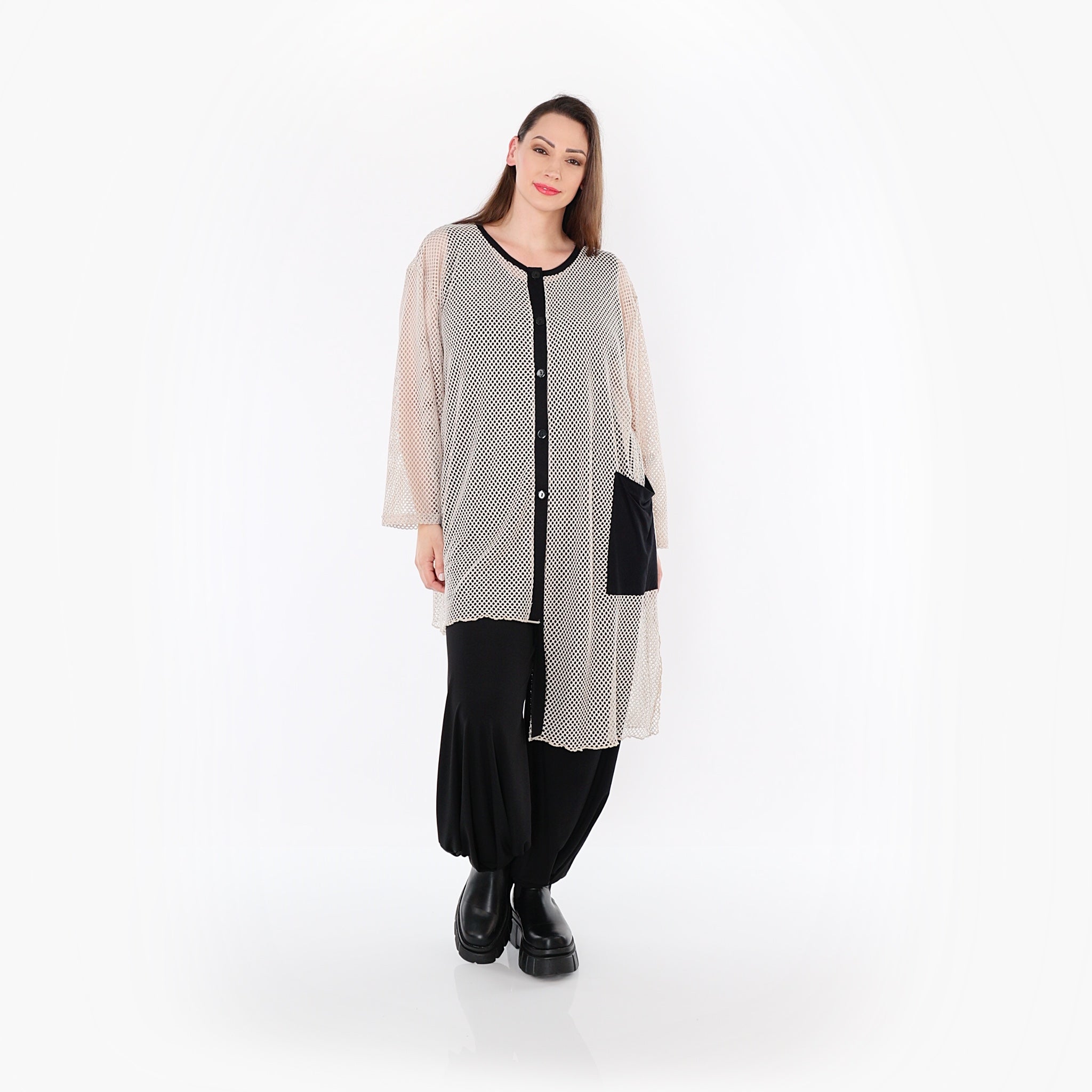  AKH Fashion Bluse in asymmetrischer Form, aus Baumwolle, 1500.07101, Beige/Schwarz, Schick
