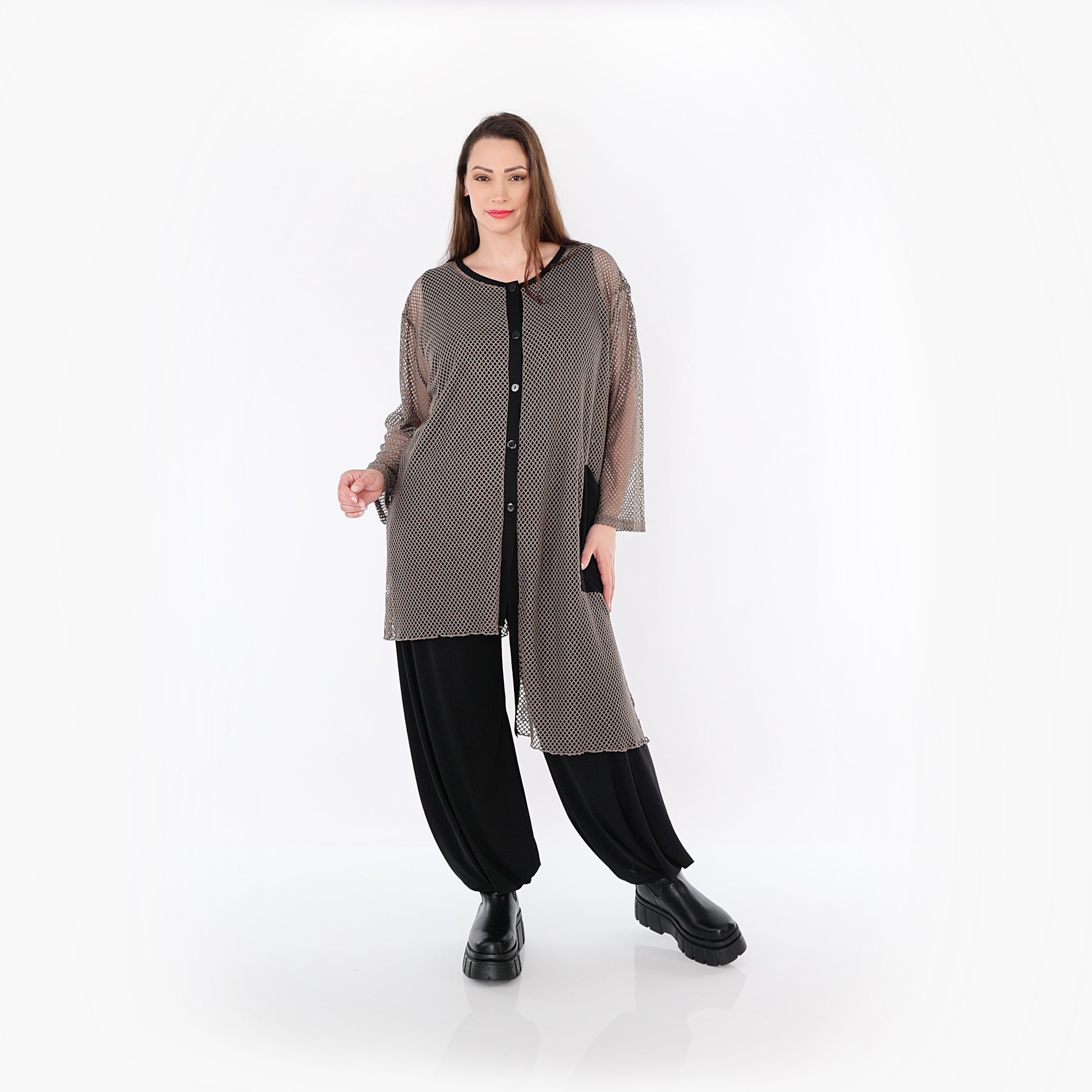  AKH Fashion Bluse in asymmetrischer Form, aus Baumwolle, 1500.07101, Taupe/Schwarz, Schick