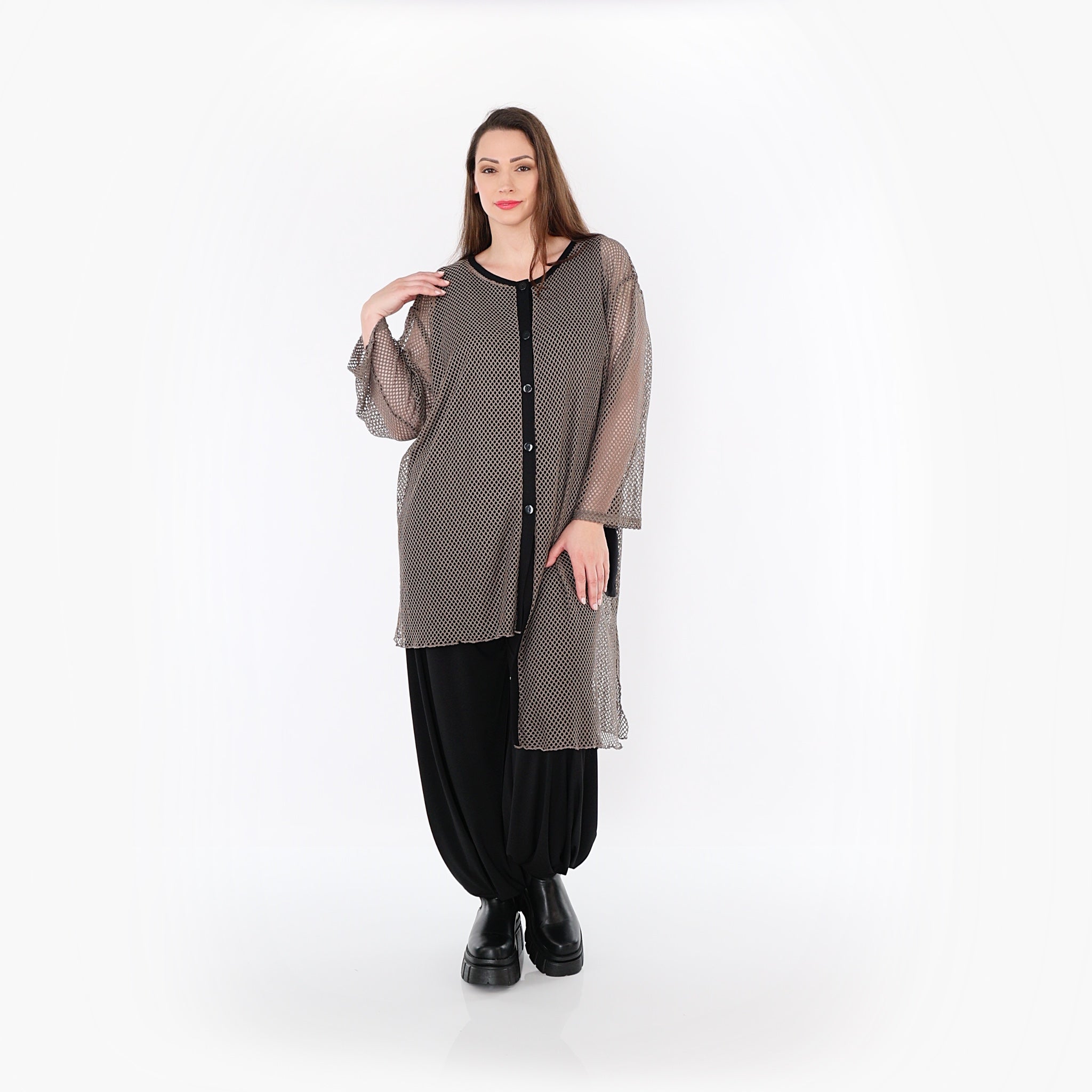  AKH Fashion Bluse in asymmetrischer Form, aus Baumwolle, 1500.07101, Taupe/Schwarz, Schick