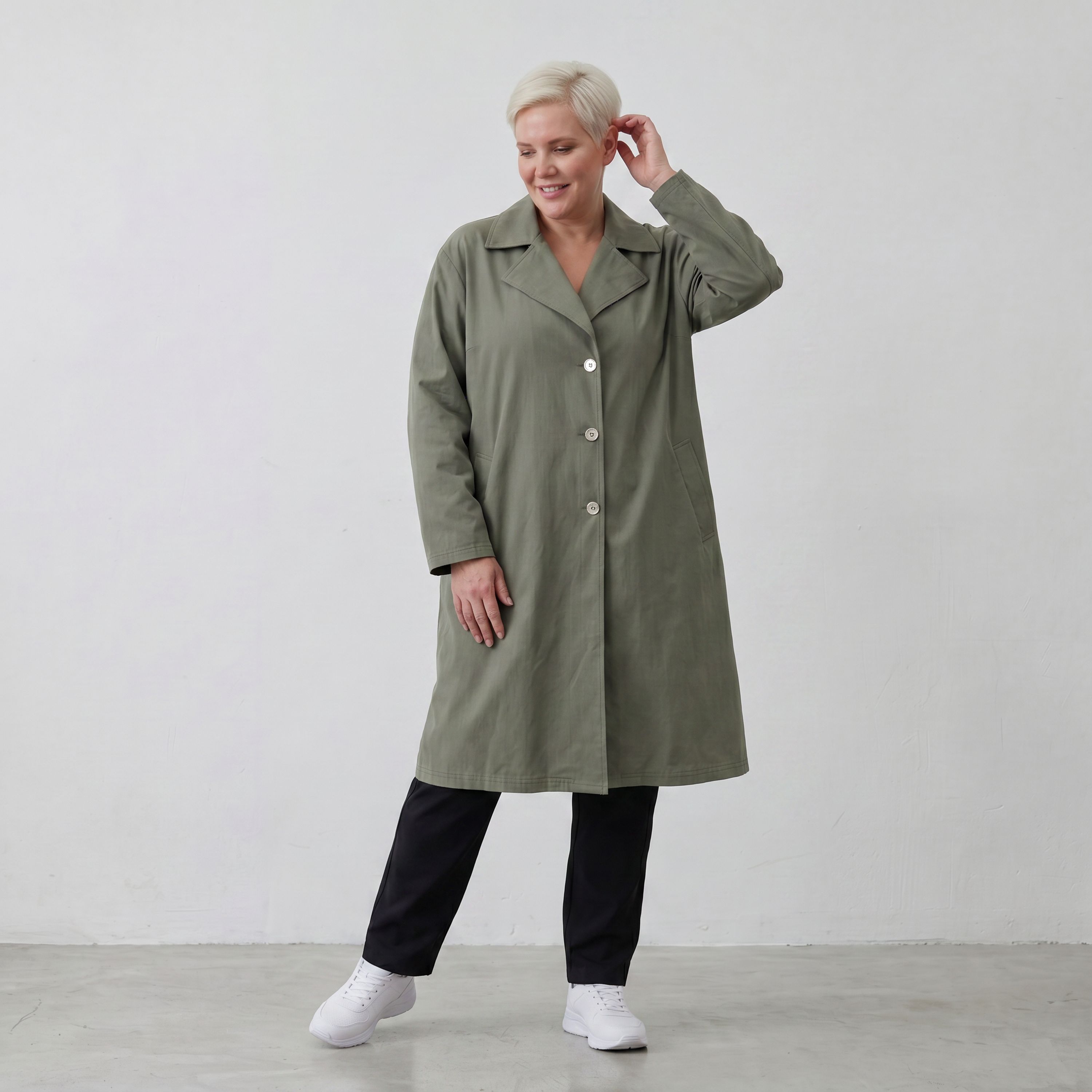 Fliessender Khaki Mantel im legeren Lagenlook mit Oversize Form zeitlos chic soft modern