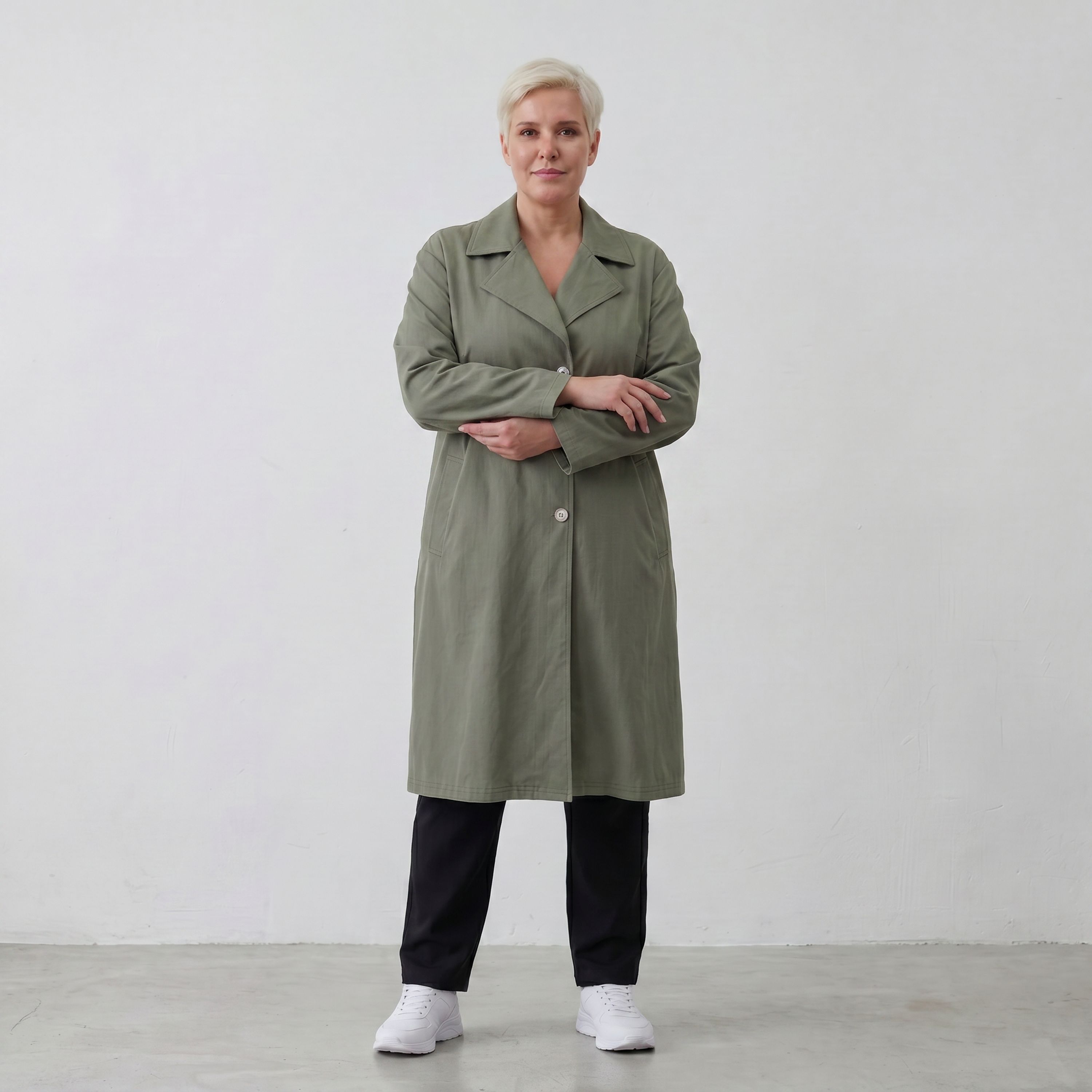 Fliessender Khaki Mantel im legeren Lagenlook mit Oversize Form zeitlos chic soft modern