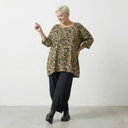 Ausgefallenes A-Form Big Shirt mit luftig leichter Popeline und modernem Zebra Lagenlook, Beige/Schwarz/Fuchsia