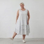 Leichte Baumwolltunika Lagenlook Oversize locker Hellblau Ecru mit Volant luftig zeitlos