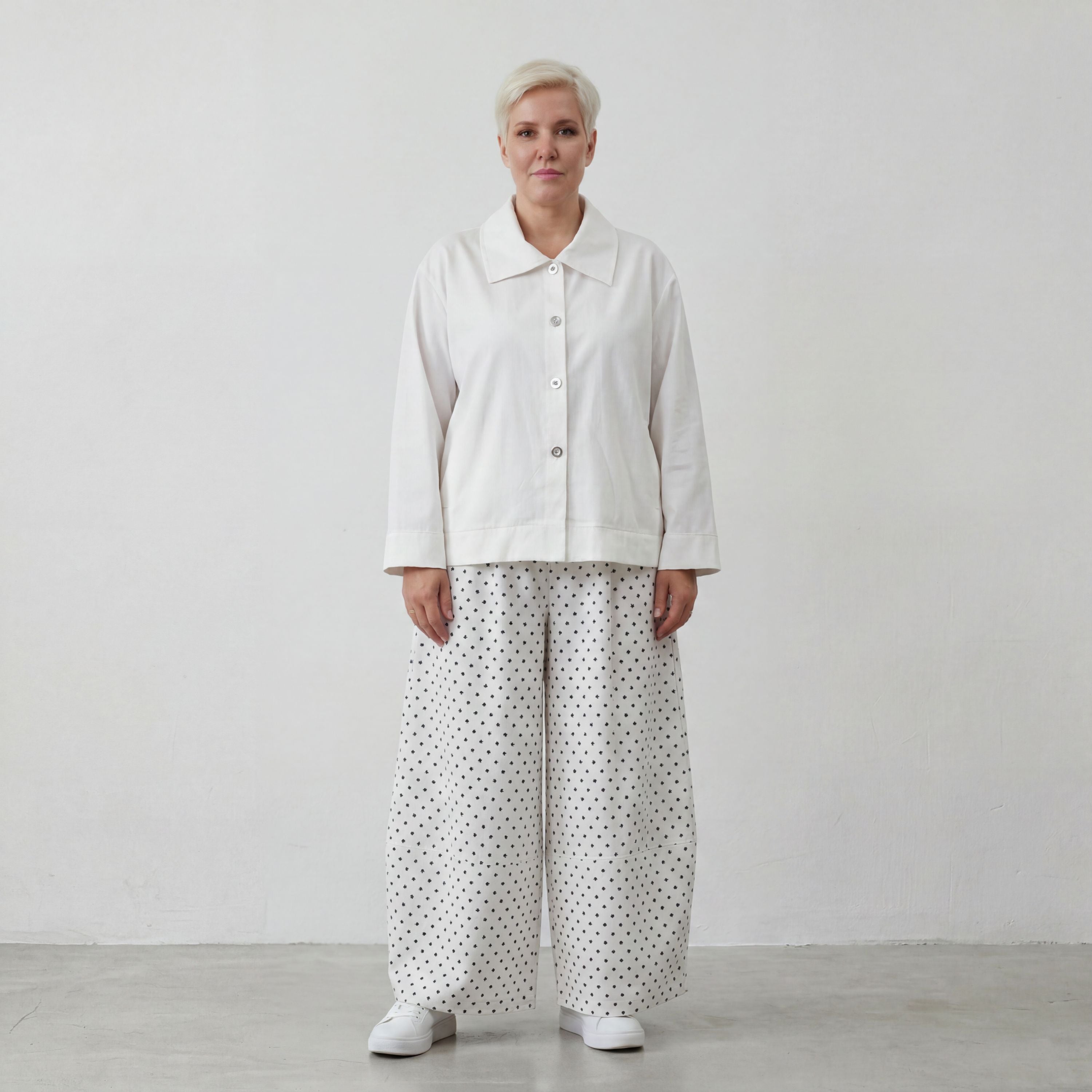 Zeitlose Marlenehose in Weiß Schwarz Karo locker Oversize Lagenlook luftig elegant weich