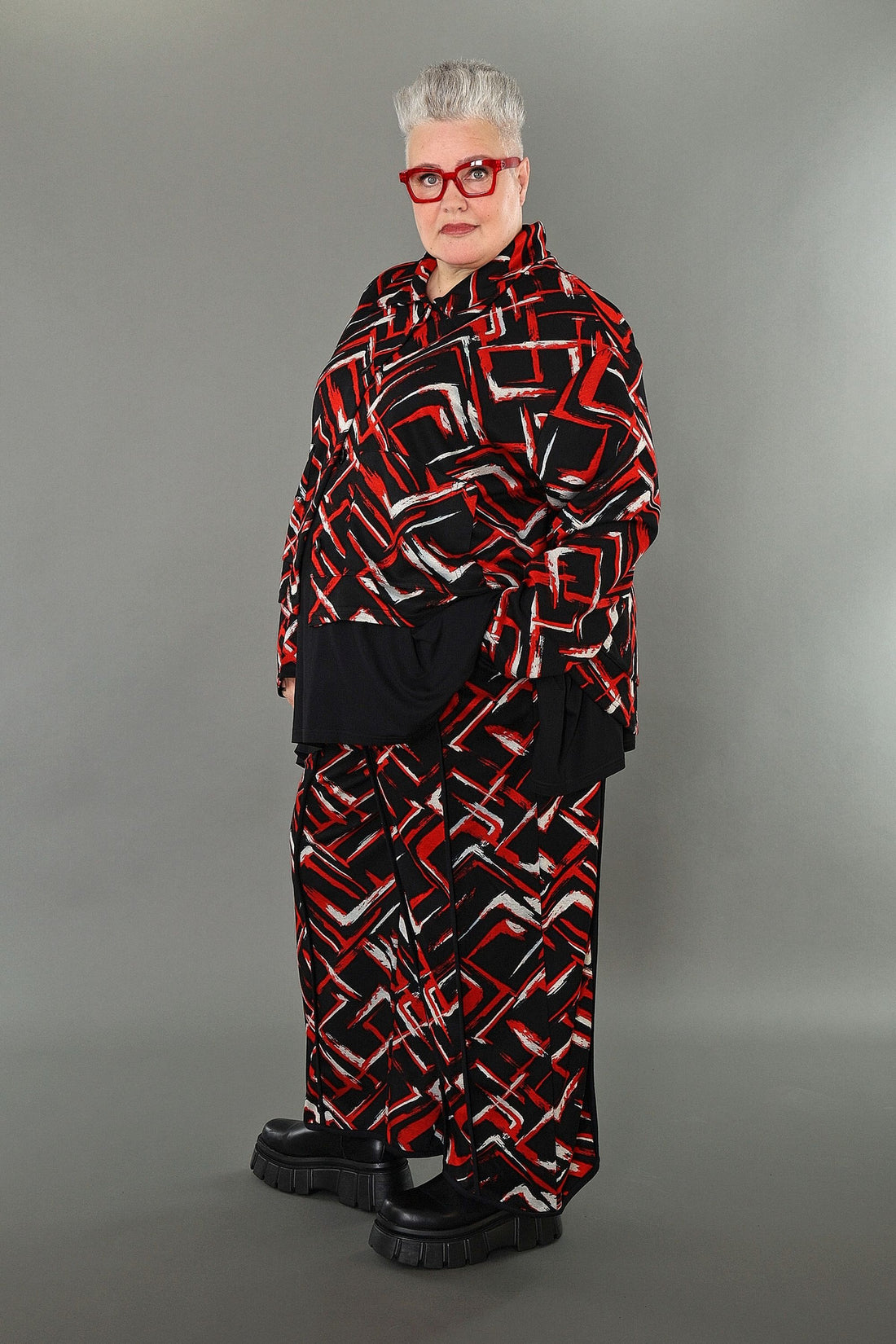  AKH Fashion Hose in gerader Form, aus Viskose, 1517.07074, Schwarz/Rot/Weiß, Pinselstrich