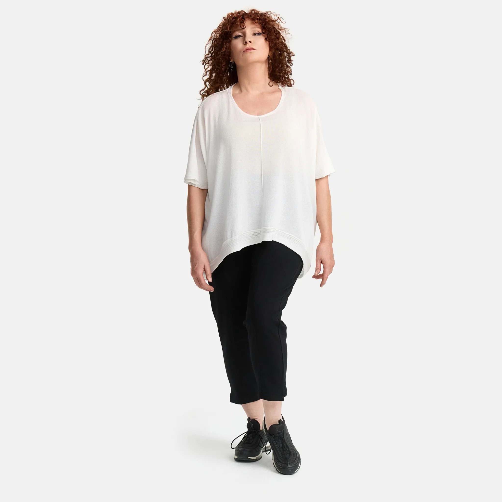  Amandine Pullover in kastiger Form, aus Viskose, A2803, Weiß, Schick, Modern, Bequem