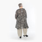  A-Form Bigshirt von AKH Fashion aus Viskose, 1494.02666, Schwarz/Ecru, Blumen, Ausgefallen