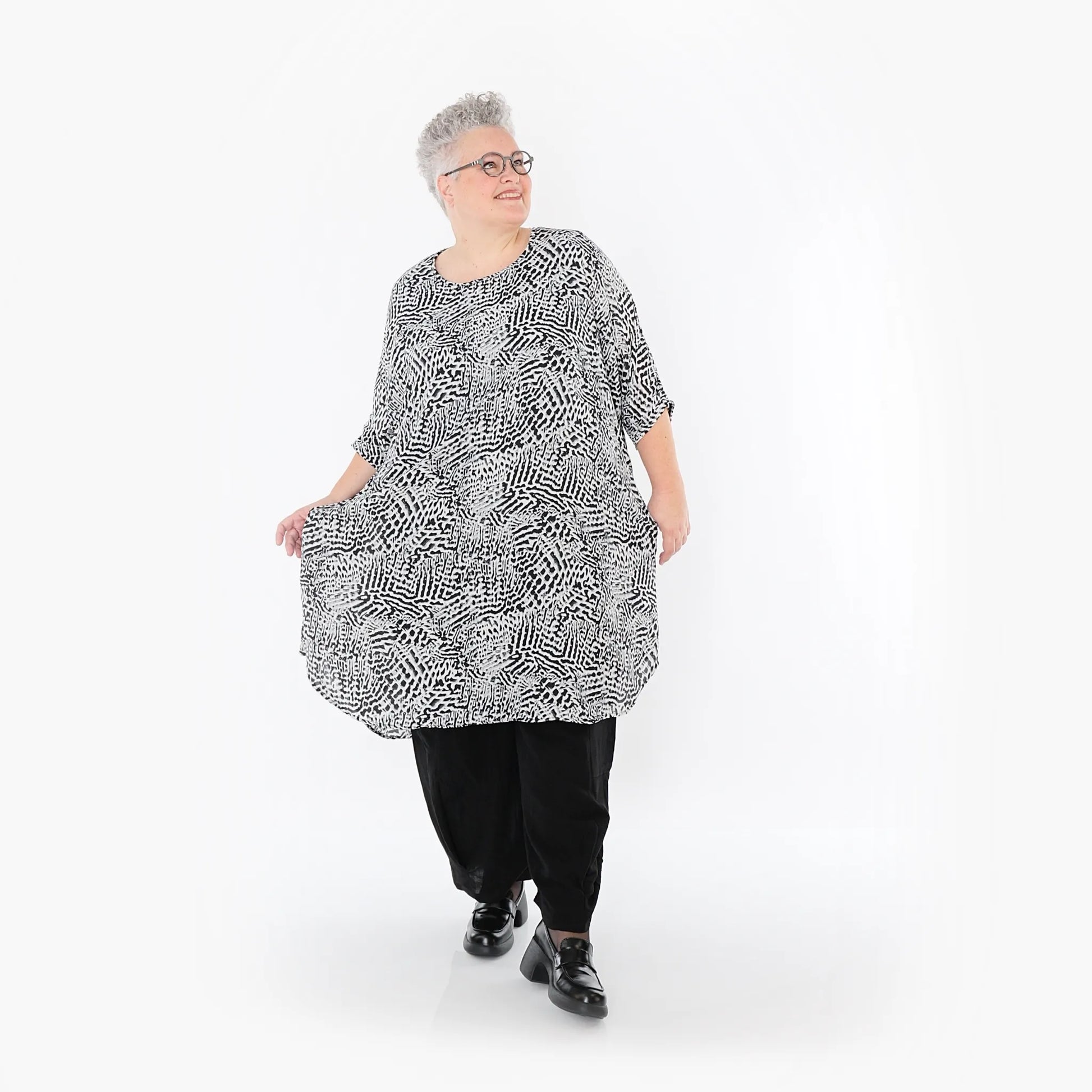  AKH Fashion Bigshirt in gerundeter Form, aus Viskose, 1495.02499, Schwarz/Weiß, Animal