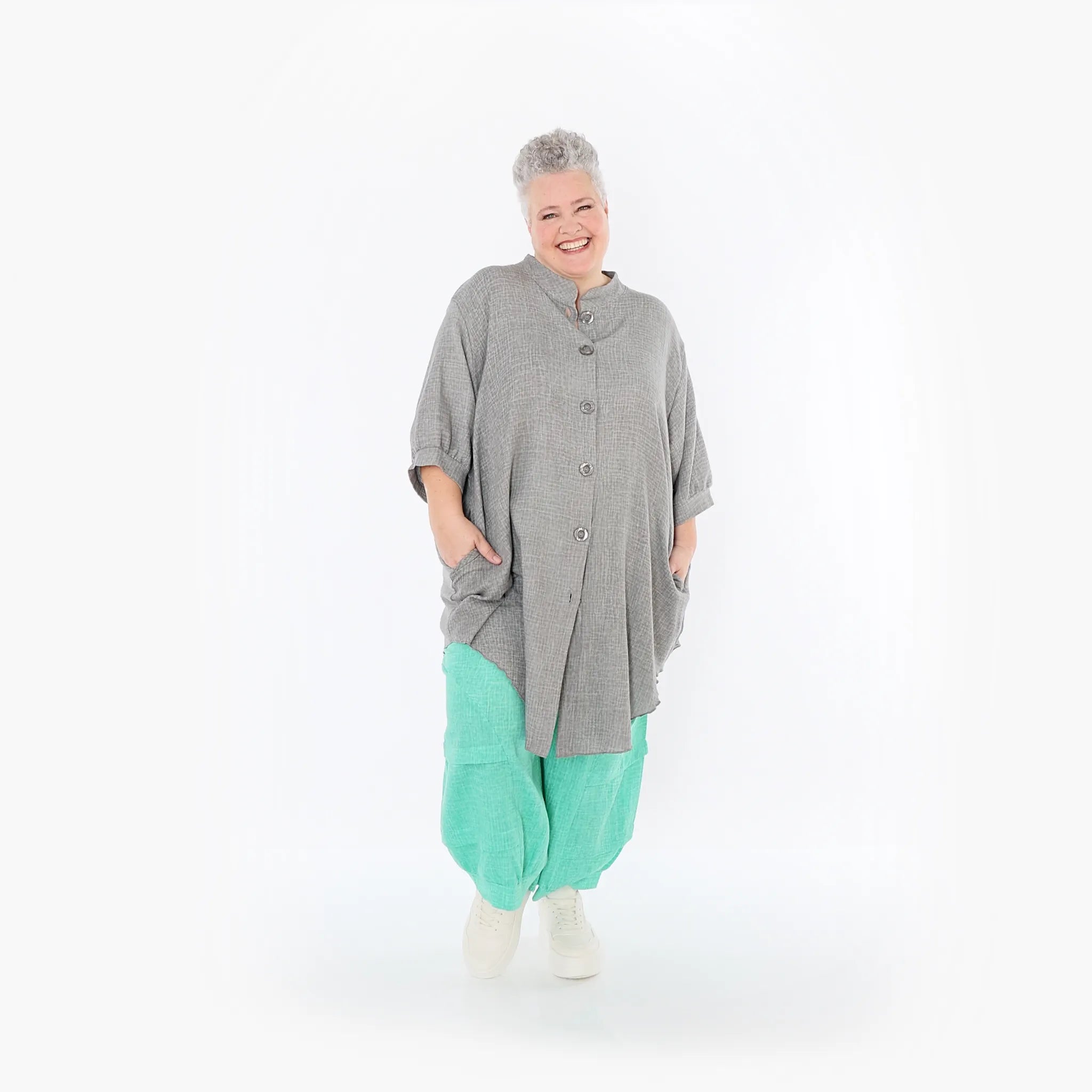  AKH Fashion Bluse in gerundeter Form, aus Baumwolle, 1501.07106, Grau, Ausgefallen, Schick