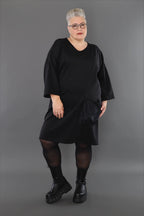  AKH Premium Kleid in gerader Form, aus Materialmix, P1001.7052, Schwarz, Ausgefallen