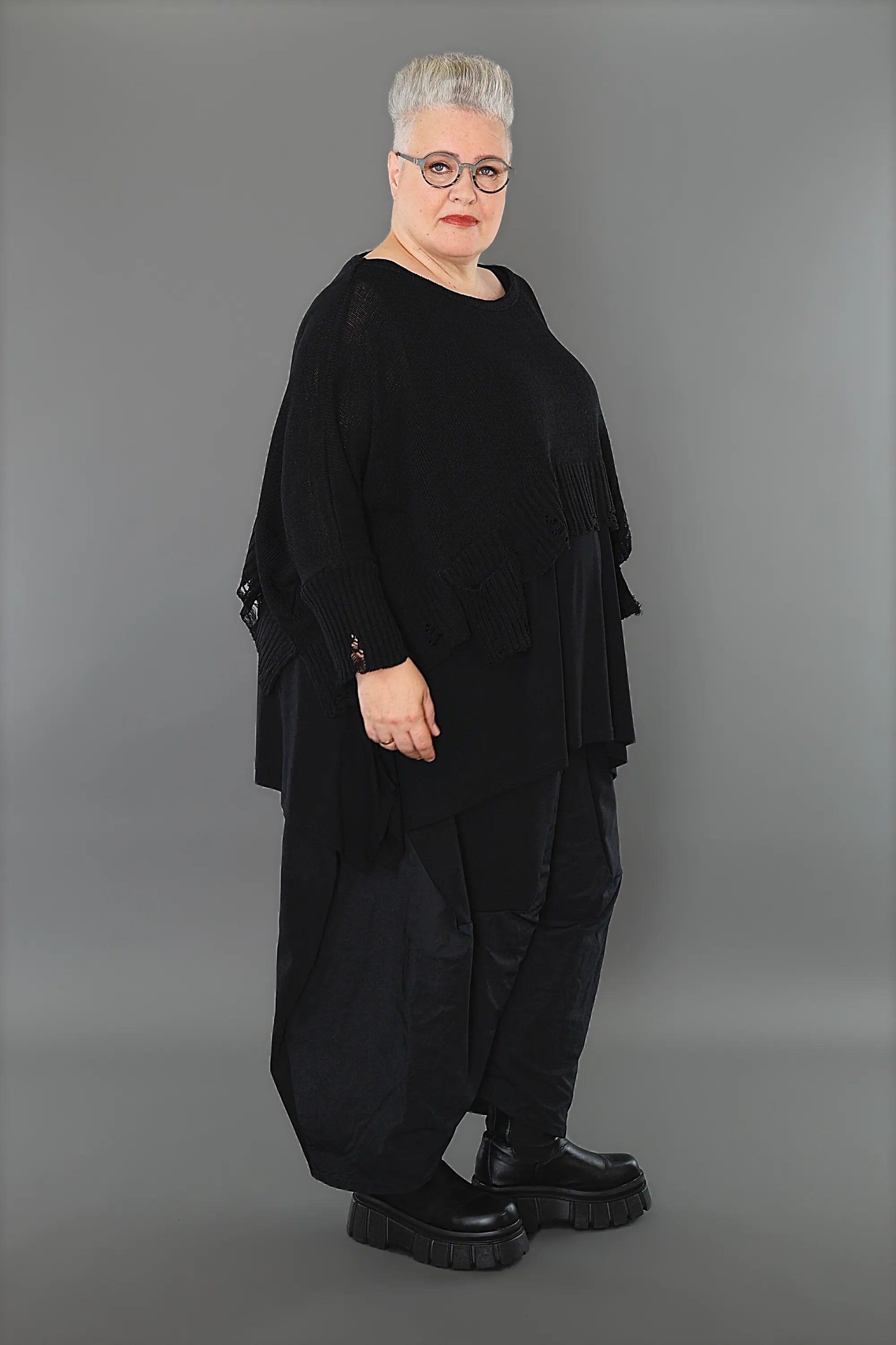  AKH Premium Überwurf in kastiger Form, aus Baumwolle, P1002.2520, Schwarz, Ausgefallen