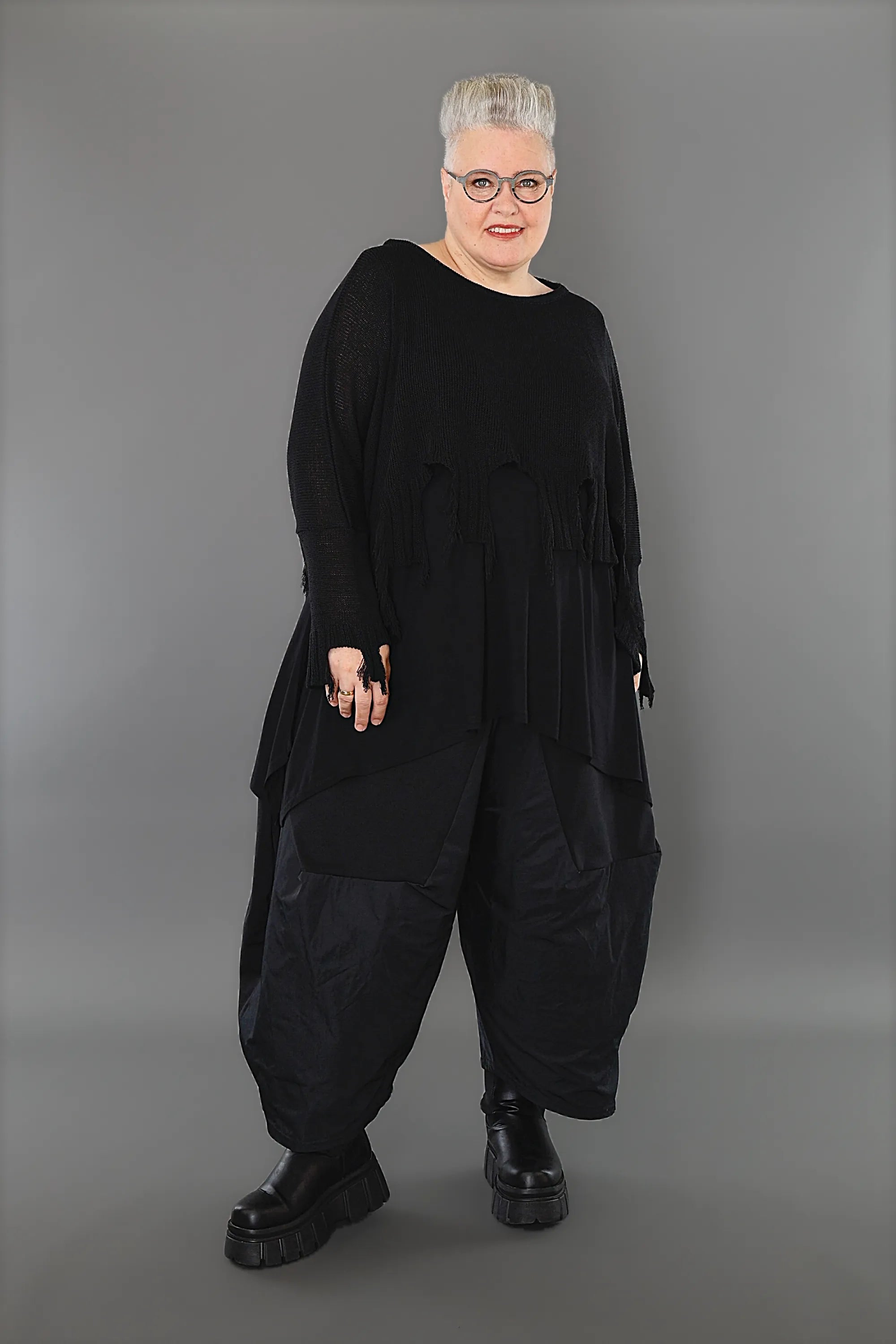  AKH Premium Überwurf in kastiger Form, aus Baumwolle, P1002.2528, Schwarz, Ausgefallen