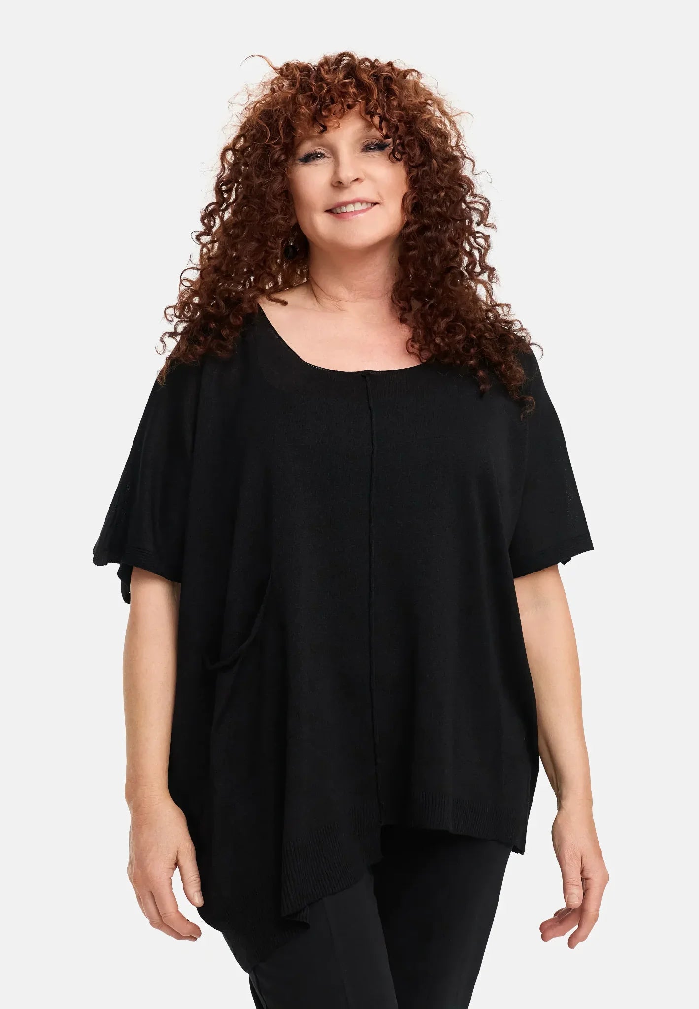  Amandine Pulli in kastiger Form, aus Viskose, A2802, Schwarz, Schick, Modern, Bequem