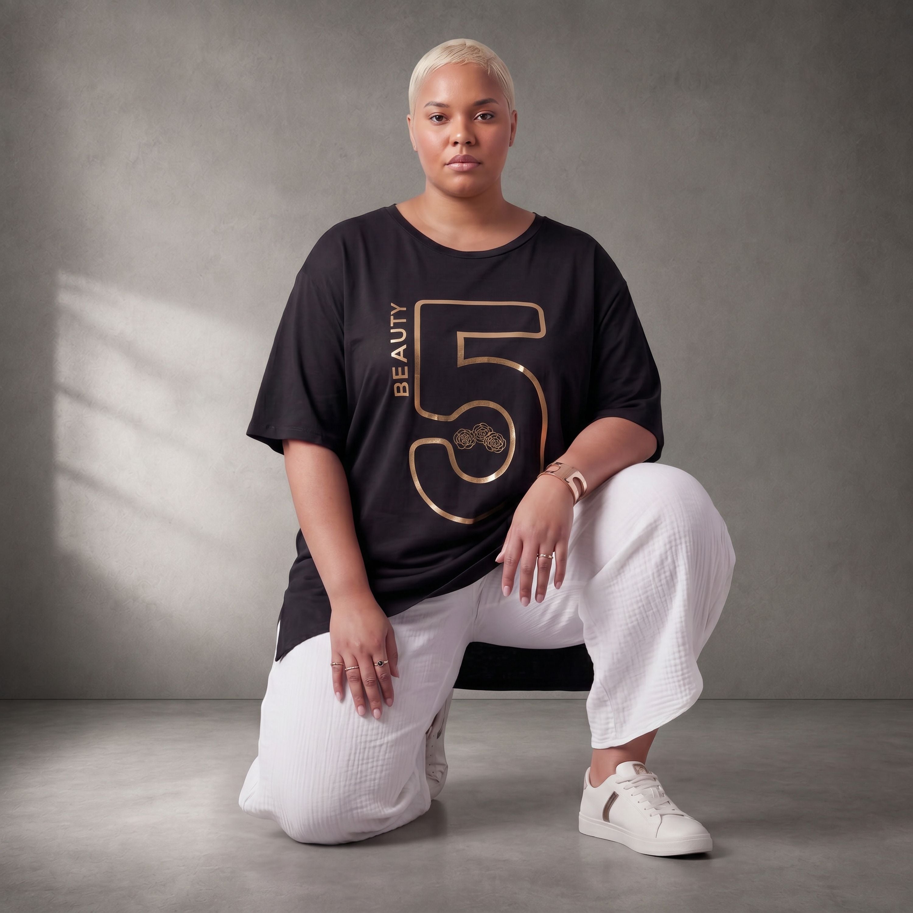 Damen Shirt Lagenlook Baumwolle Schwarz/Gold, A-Form, Kurzarm, Seitenschlitze, Oversize große Größen – Funky Diva