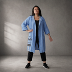 Leichte blaue Baumwollweste mit Kapuze im Lagenlook leger ausgefallen Oversize zeitlos