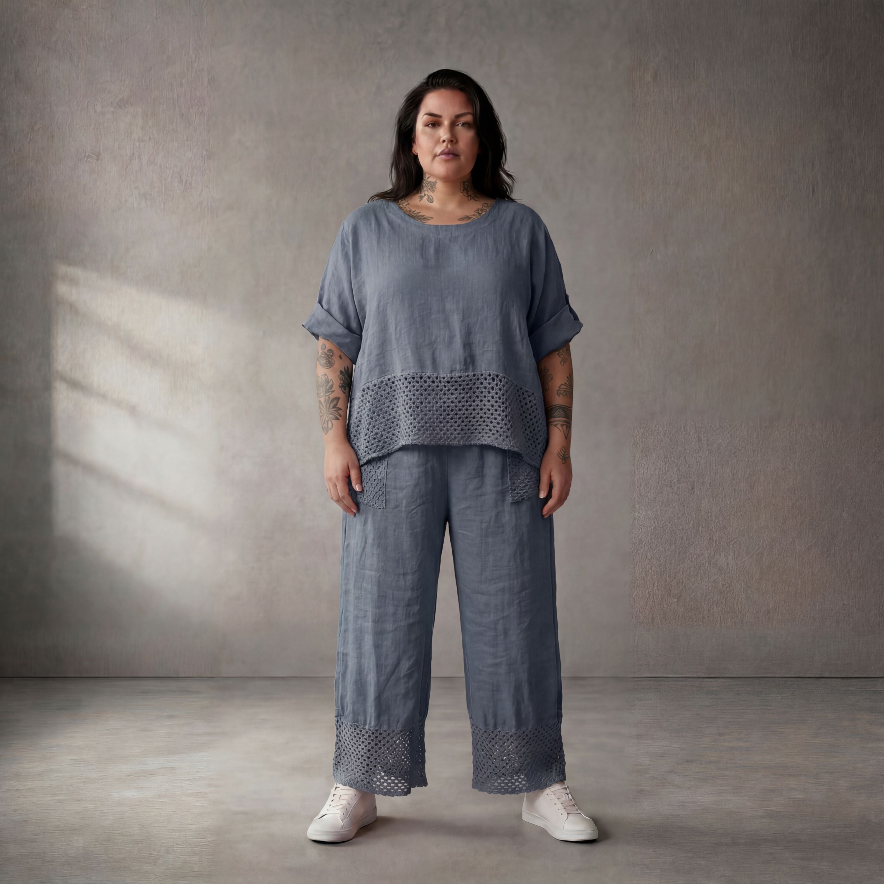 Zeitlose Leinenhose in Blau locker geschnitten mit ausgefallenem Detail und Komfortbund