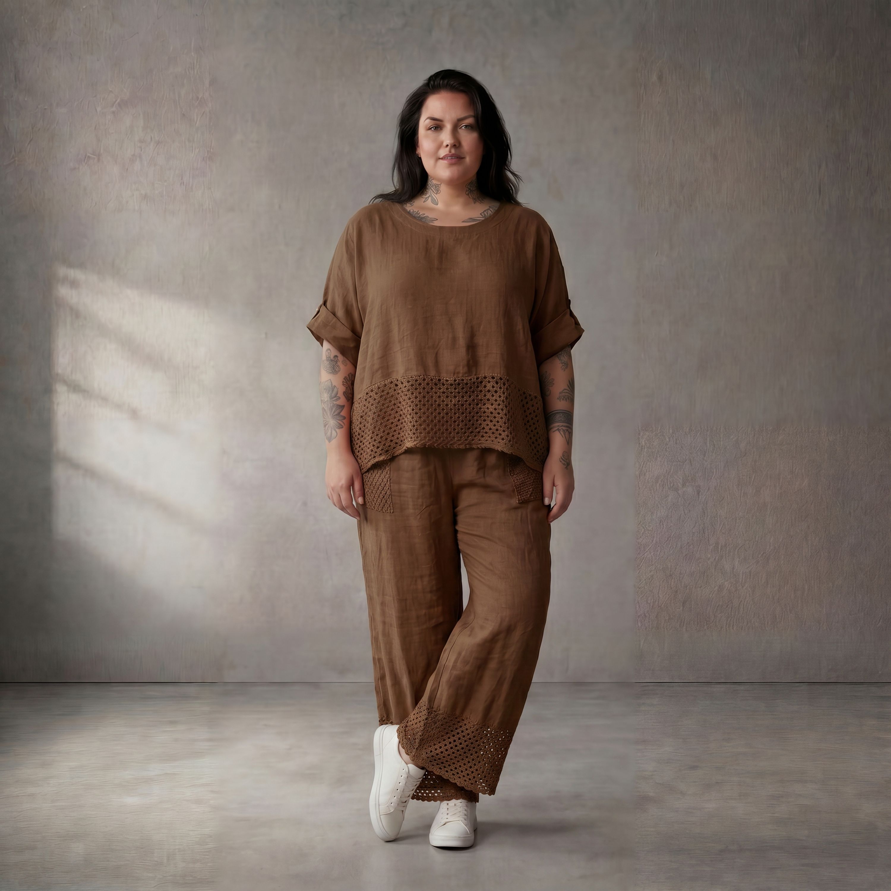 Braune Leinenhose leger Oversize zeitlos Look mit Elastikbund und feinen Strickdetails