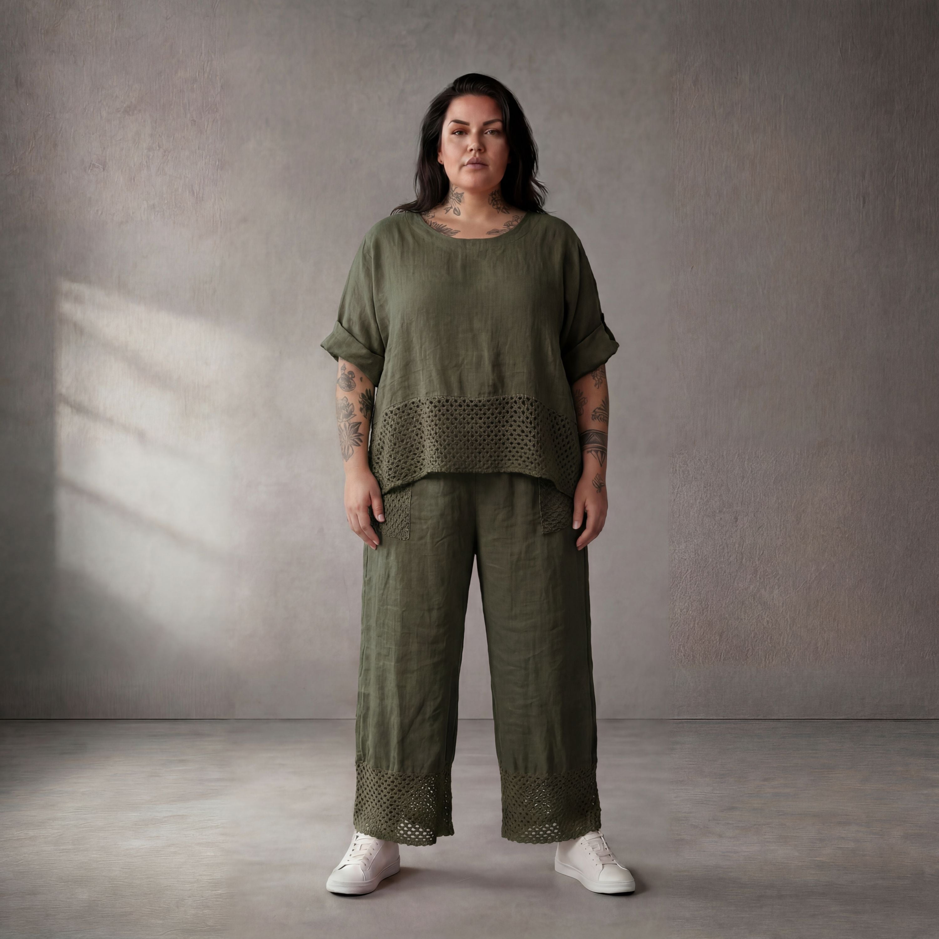 Khaki Leinen Shirt im Lagenlook Oversize mit Taschen entspannt zeitlos modern und luftig
