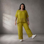 Grünes sommerliches Leinenhemd Oversize im Lagenlook leger mit Strickdetail und Taschen