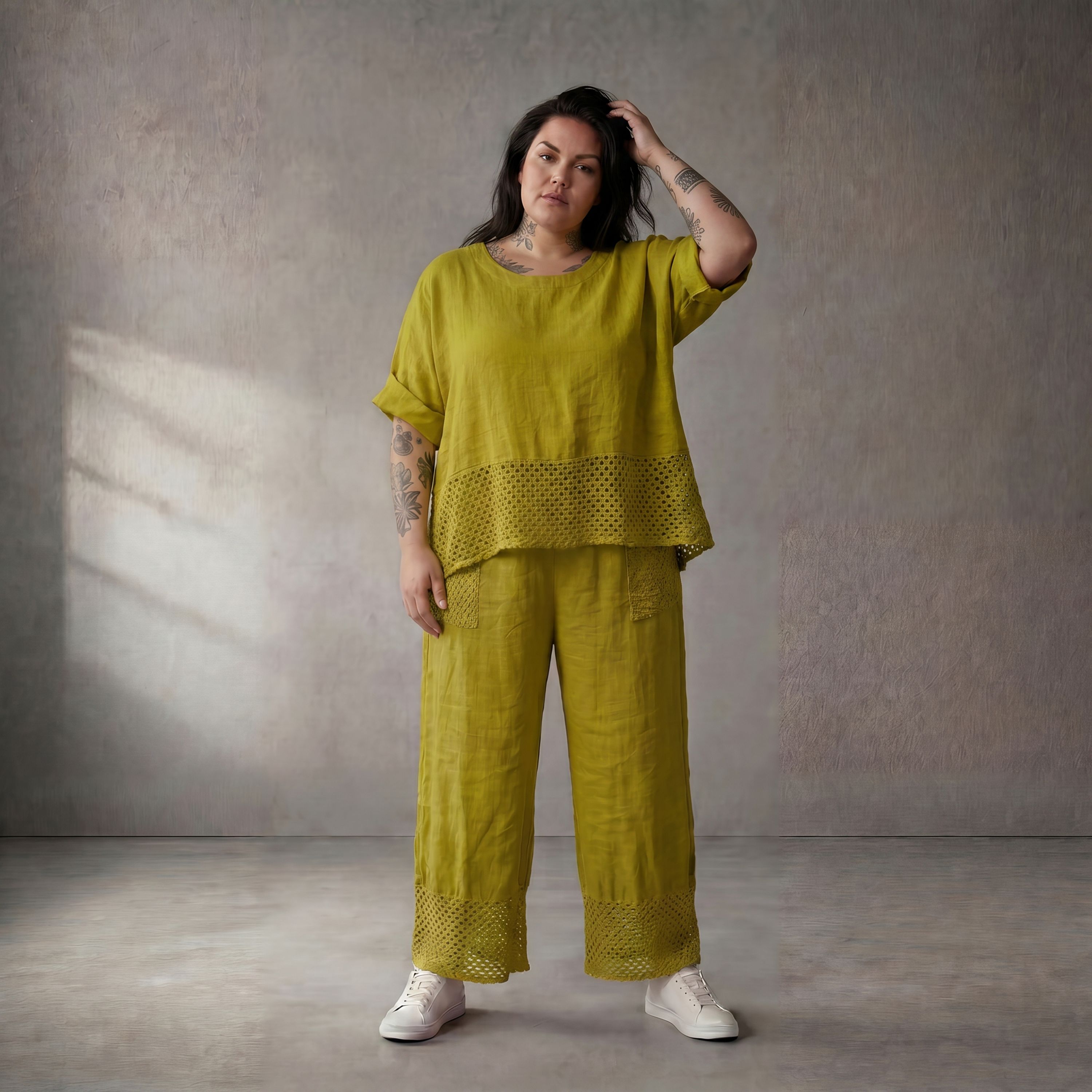Grünes sommerliches Leinenhemd Oversize im Lagenlook leger mit Strickdetail und Taschen