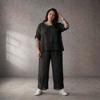 Zeitlose luftige schwarze Leinenhose im Lagenlook mit Strickdetails leger und ausgefallen
