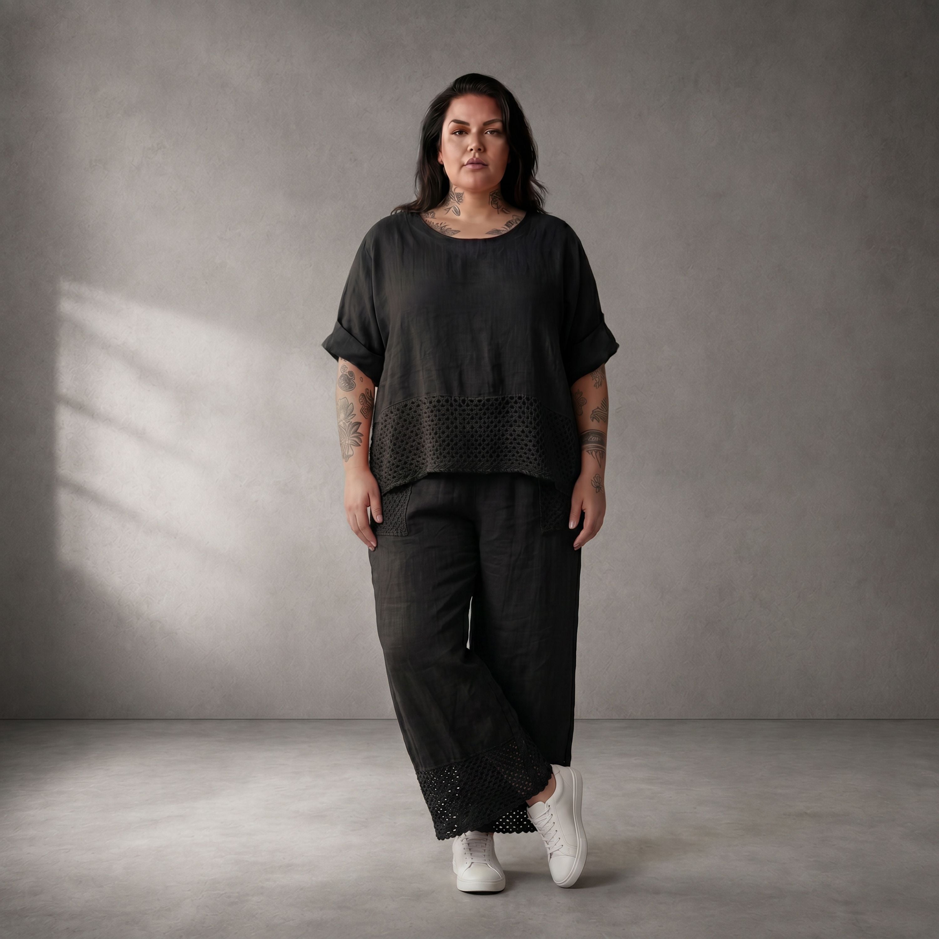 Zeitlose luftige schwarze Leinenhose im Lagenlook mit Strickdetails leger und ausgefallen