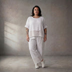 Leinen Oversize Shirt in Weiß locker zeitloser Lagenlook mit Taschen Detail fein modisch