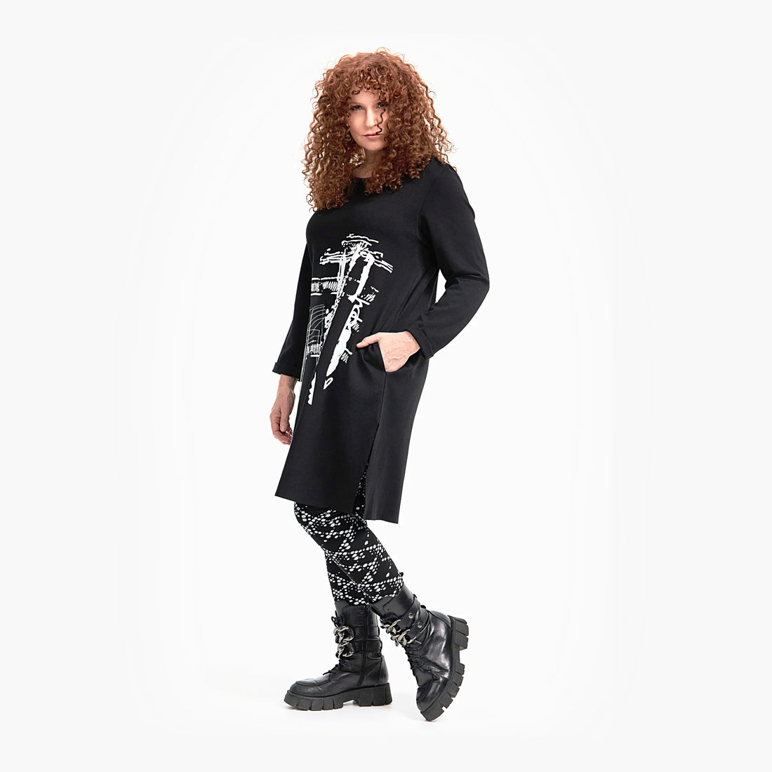  Stylische Tunika aus hochwertiger Viskose mit seitlichen Schlitzen und lässigem Print für Plus Size