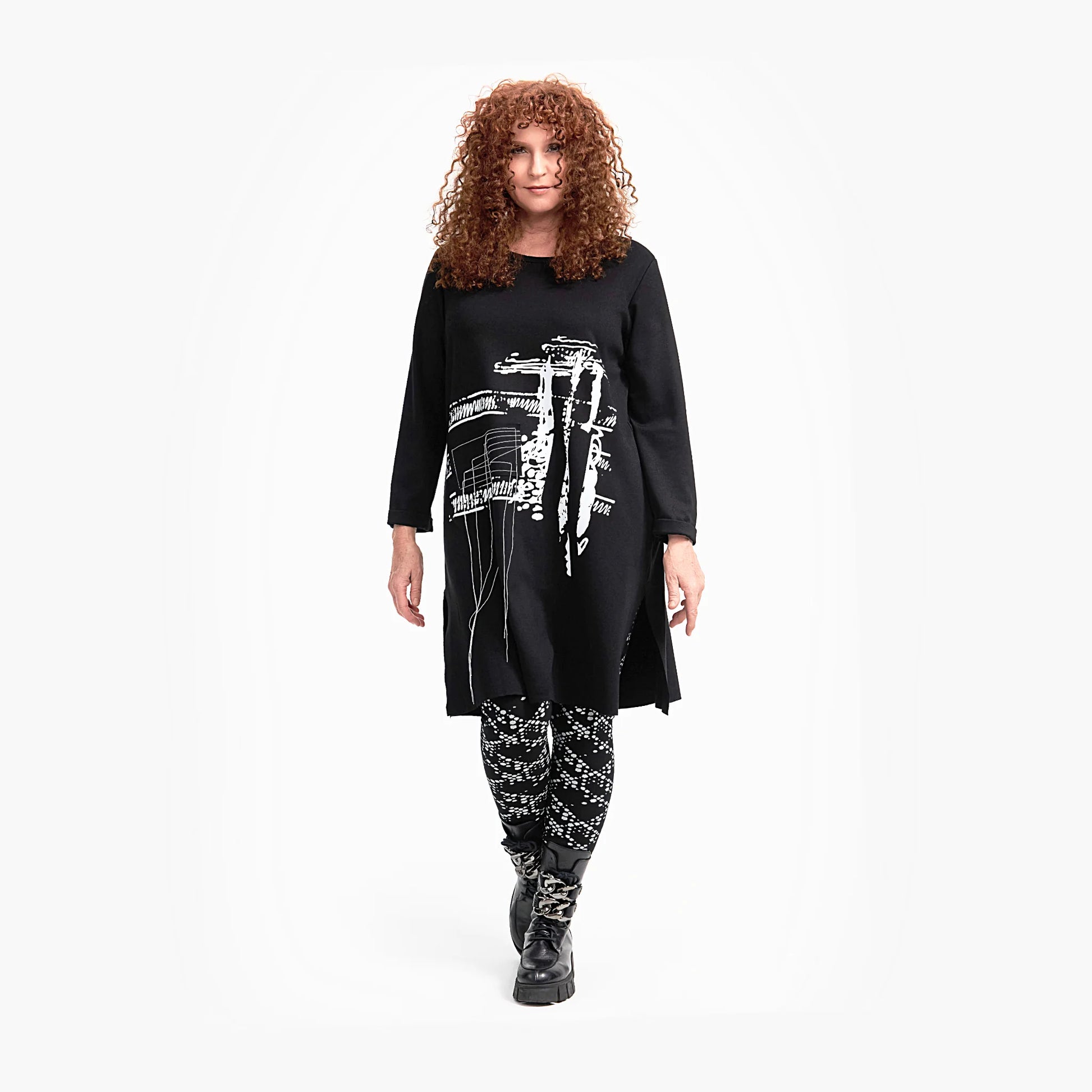  Stylische Tunika aus hochwertiger Viskose mit seitlichen Schlitzen und lässigem Print für Plus Size