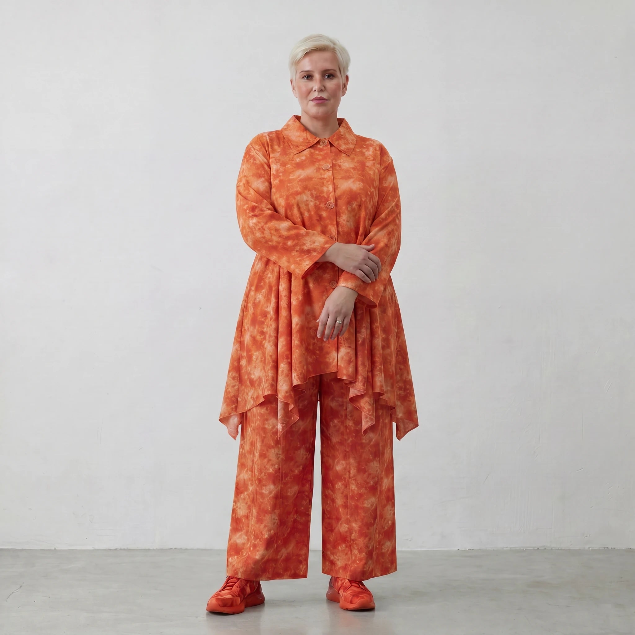 Ausgefallene Glockenform Bluse im lässigen Lagenlook aus leichter Baumwoll Popeline, Batik, Orange