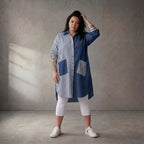 Zeitlose Oversize Popelinebluse in Blau Weiss legerer Lagenlook mit Hemdkragen neu luftig