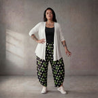 Ausgefallene Oversize Ballonhose in Schwarz Weiß Grün aus Viskose leger Lagenlook zeitlos