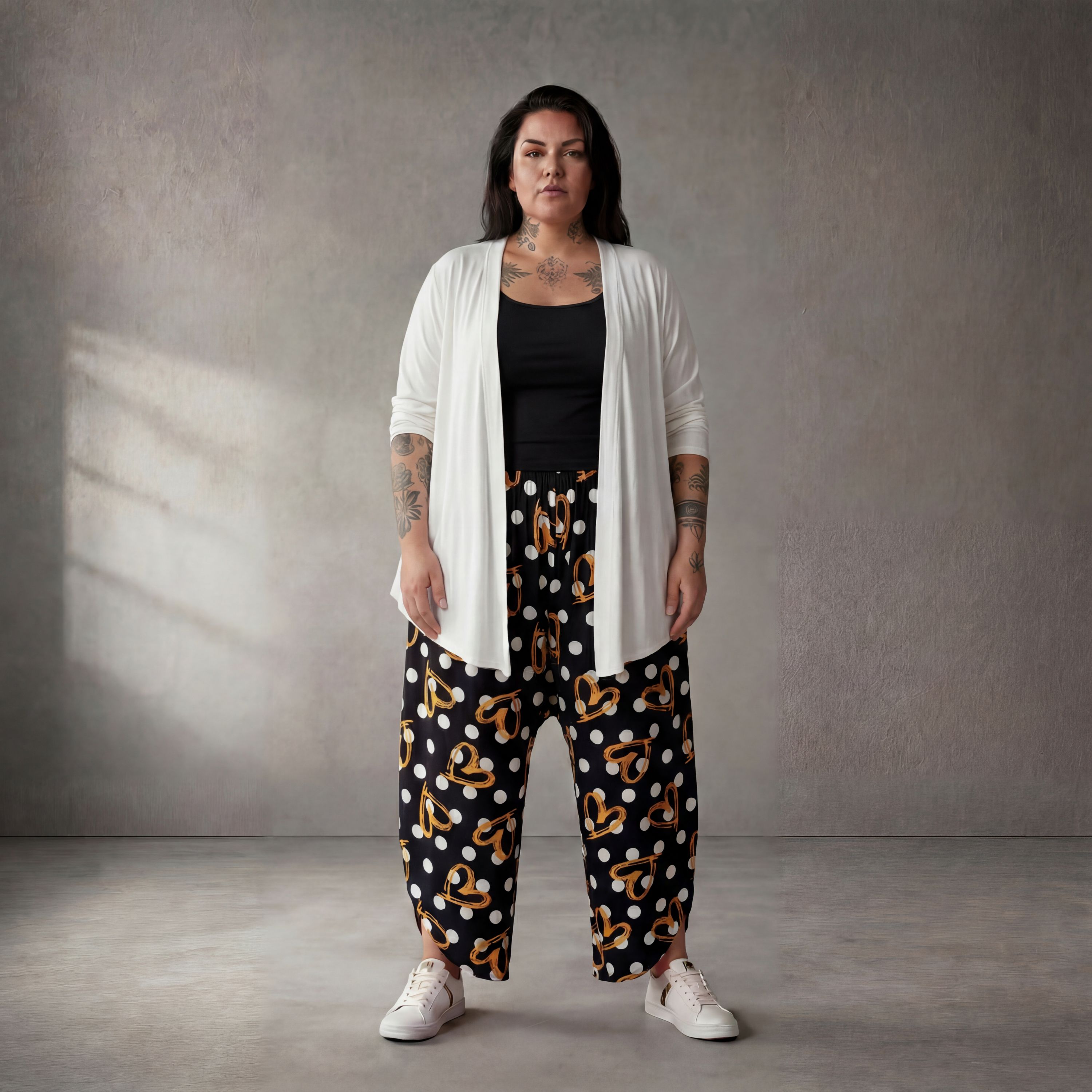 Ausgefallene Oversize Ballonhose Schwarz Weiß Orange Viskose leger Lagenlook zeitlos sehr